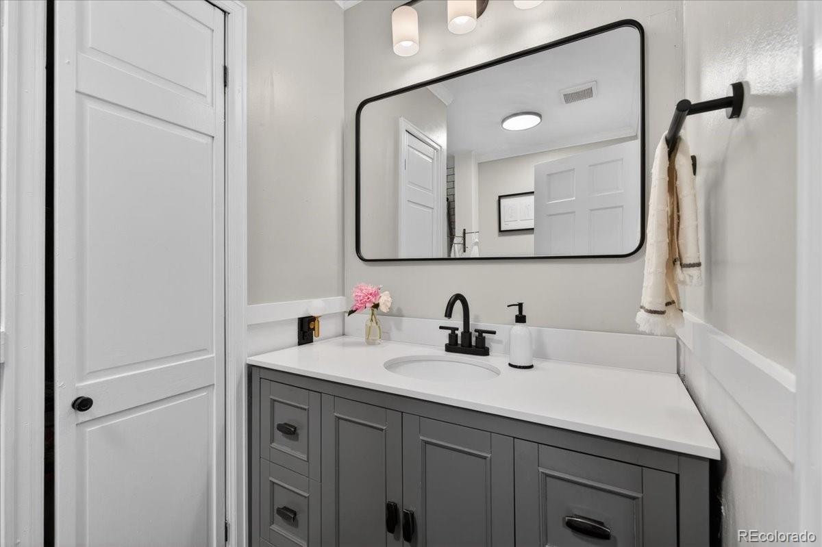11575 West 32nd Avenue Wheat Ridge, CO 80033 - Photo 19 of 36