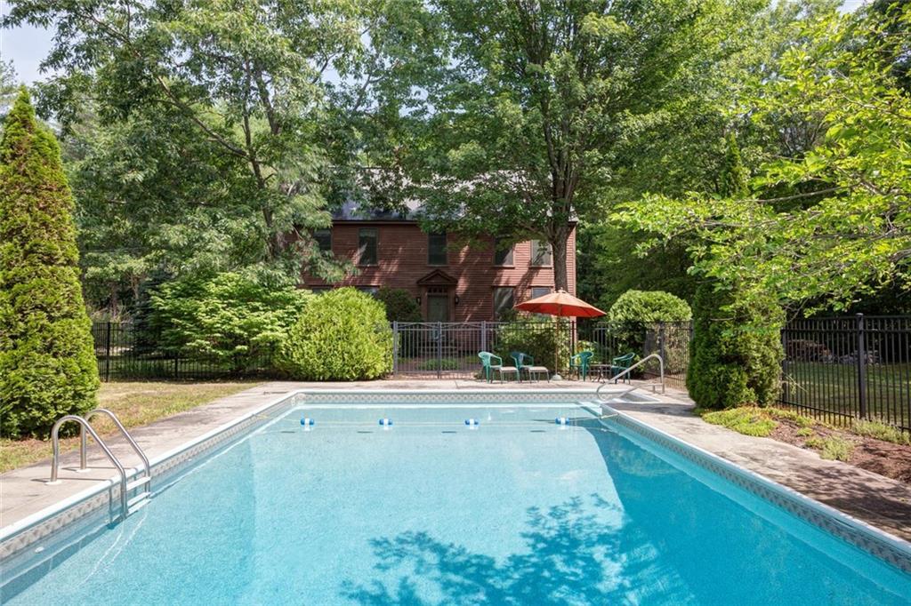 75 Woodland Road Windham, ME 04062 - Photo 4 of 33 20' x 40' Pool