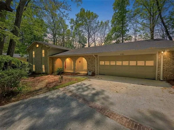 $610,000 | 5385 Seaton Way, Dunwoody, GA 30338