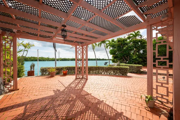 $1,695,000 | 103 Key Haven Road, Key Haven, FL 33040