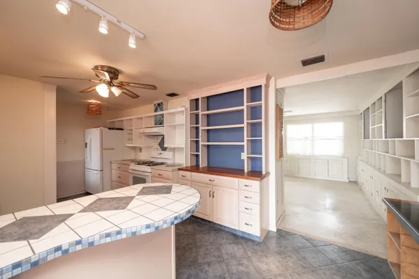 $1,695,000 | 103 Key Haven Road, Key Haven, FL 33040