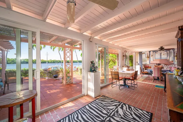 a living room filled with furniture