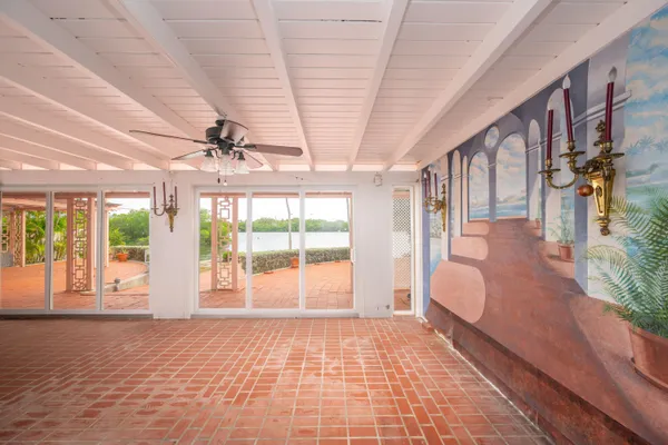 $1,695,000 | 103 Key Haven Road, Key Haven, FL 33040