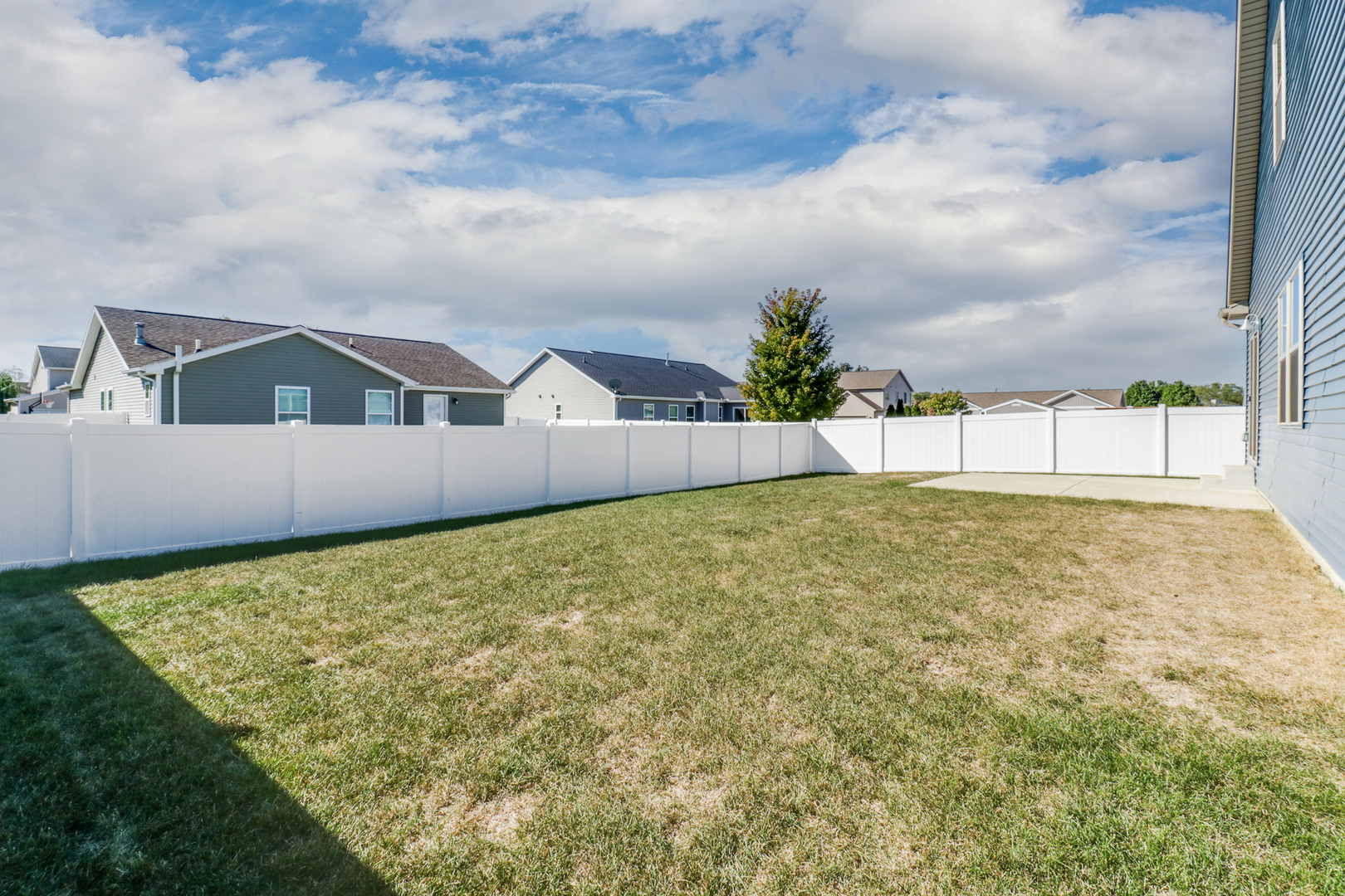 303 Bobwhite Way Normal, IL 61761 - Photo 37 of 39 Gallery Image 37