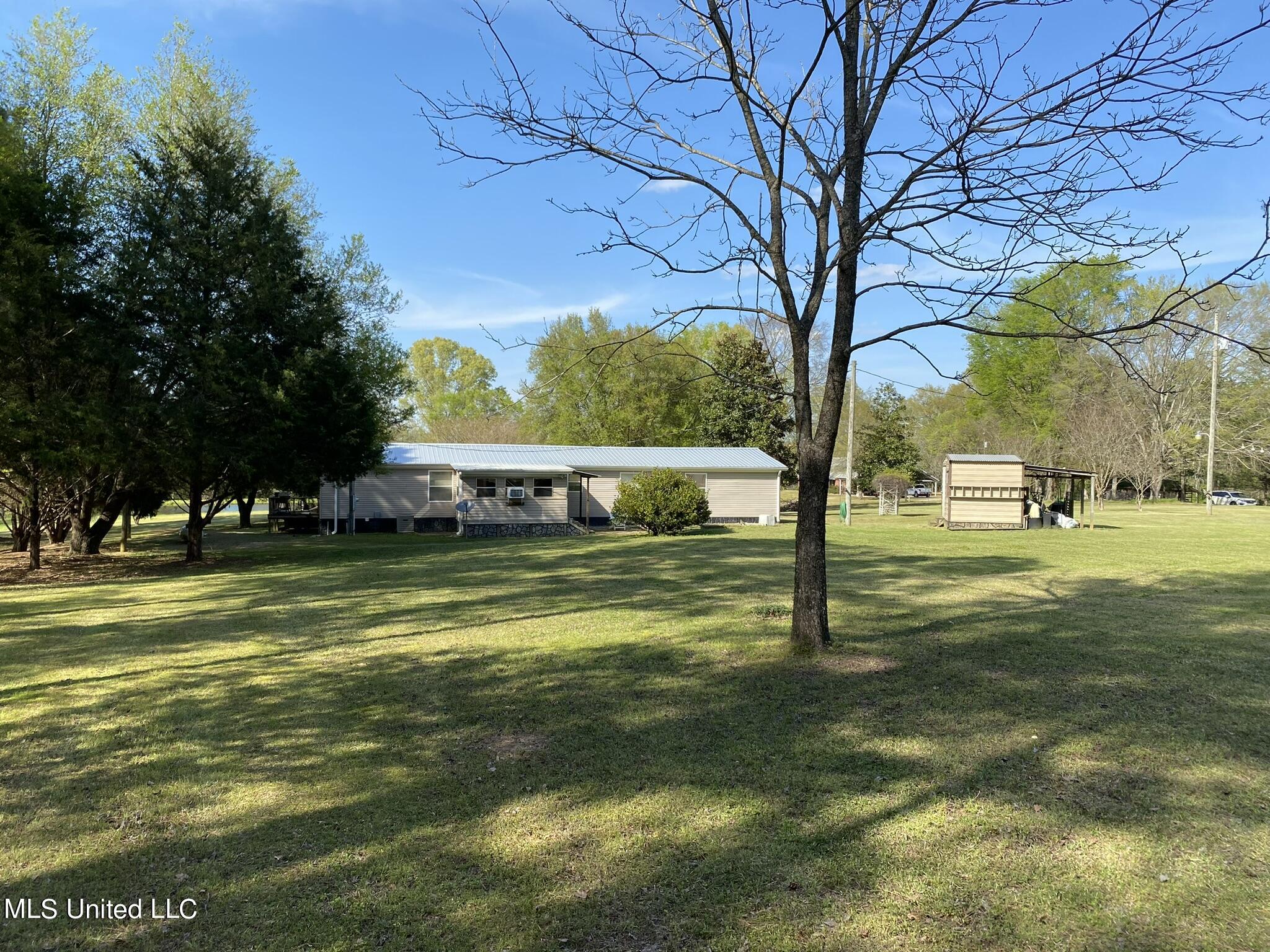 8833 Myrleville Road Benton, MS 39039 - Photo 9 of 25 54AA32F0-19D2-4C6D-9FA9-C3D9FC66D38A