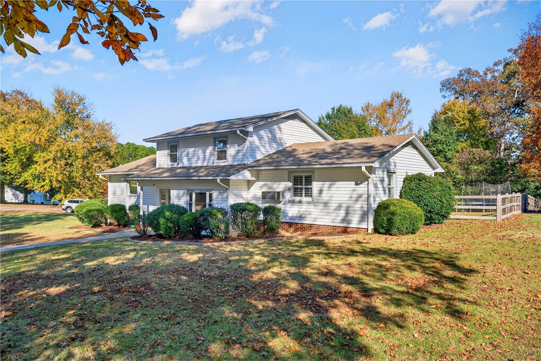 315 Arrowood Circle Seneca, SC 29672 - Photo 2 of 40