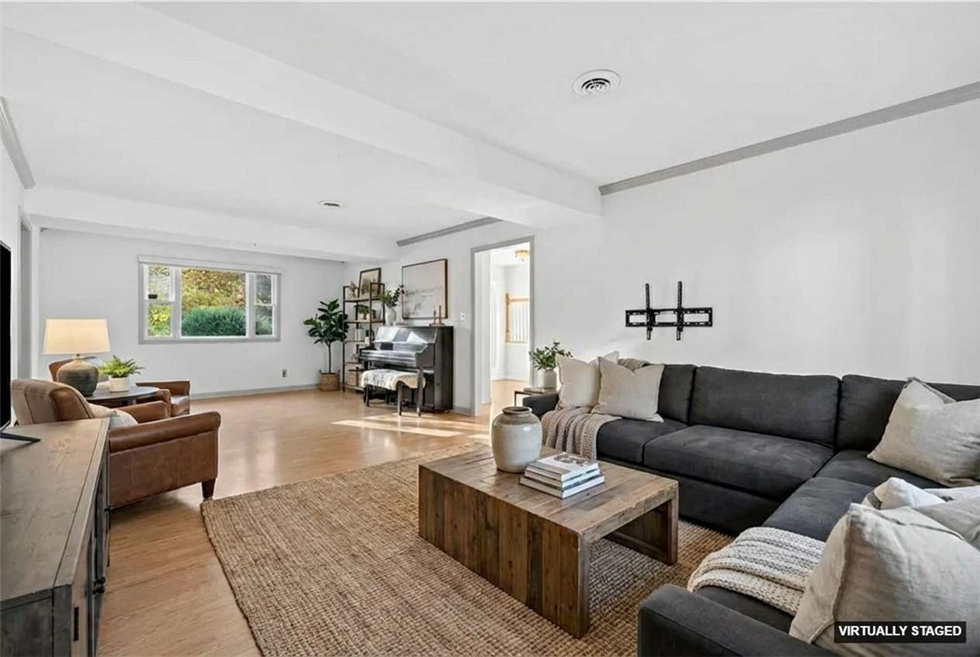 315 Arrowood Circle Seneca, SC 29672 - Photo 27 of 40 Virtually Staged Ai