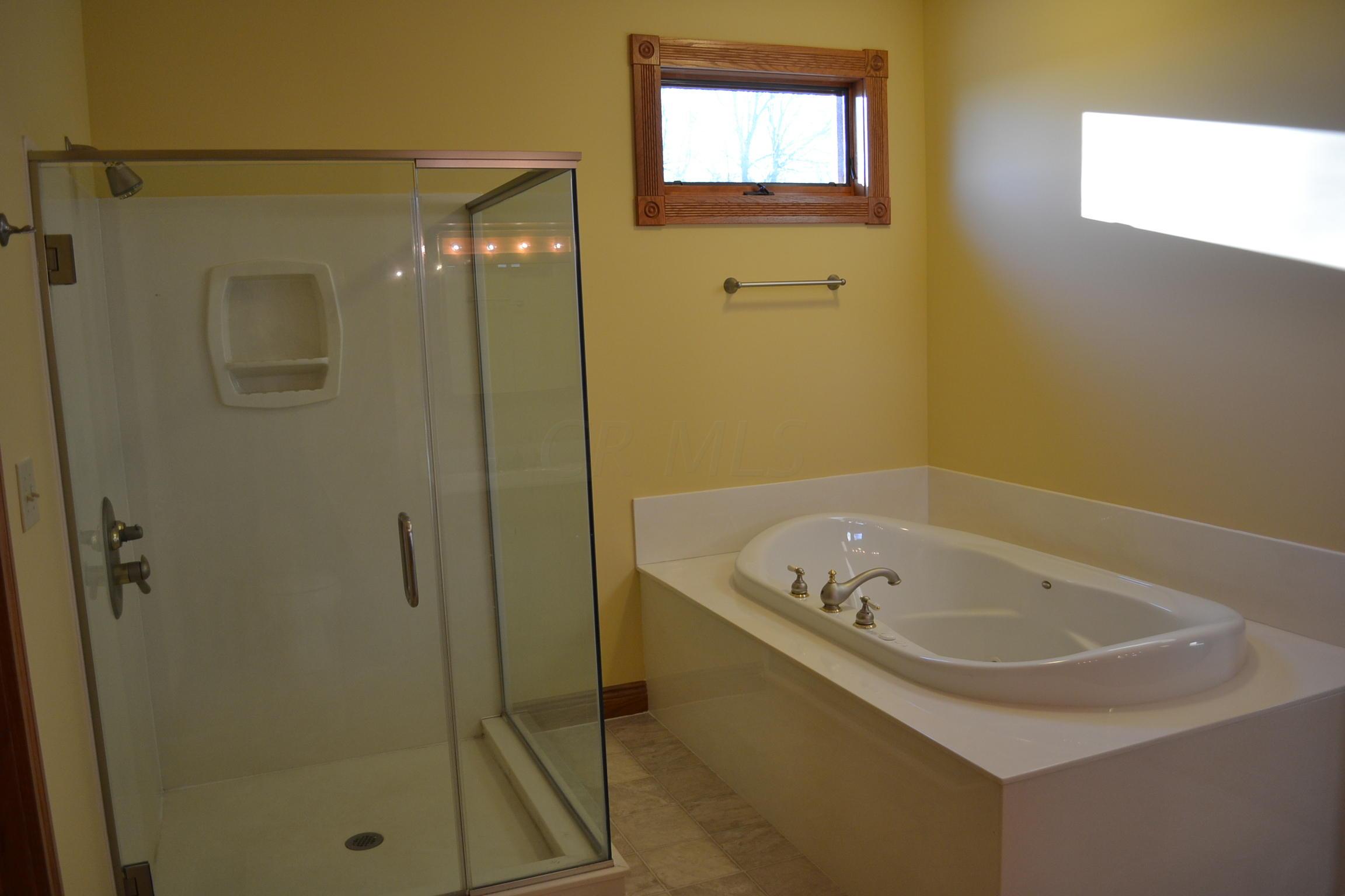 7874 South Bloomfield Royalton Road, Unit R Ashville, OH 43103 - Photo 13 of 25