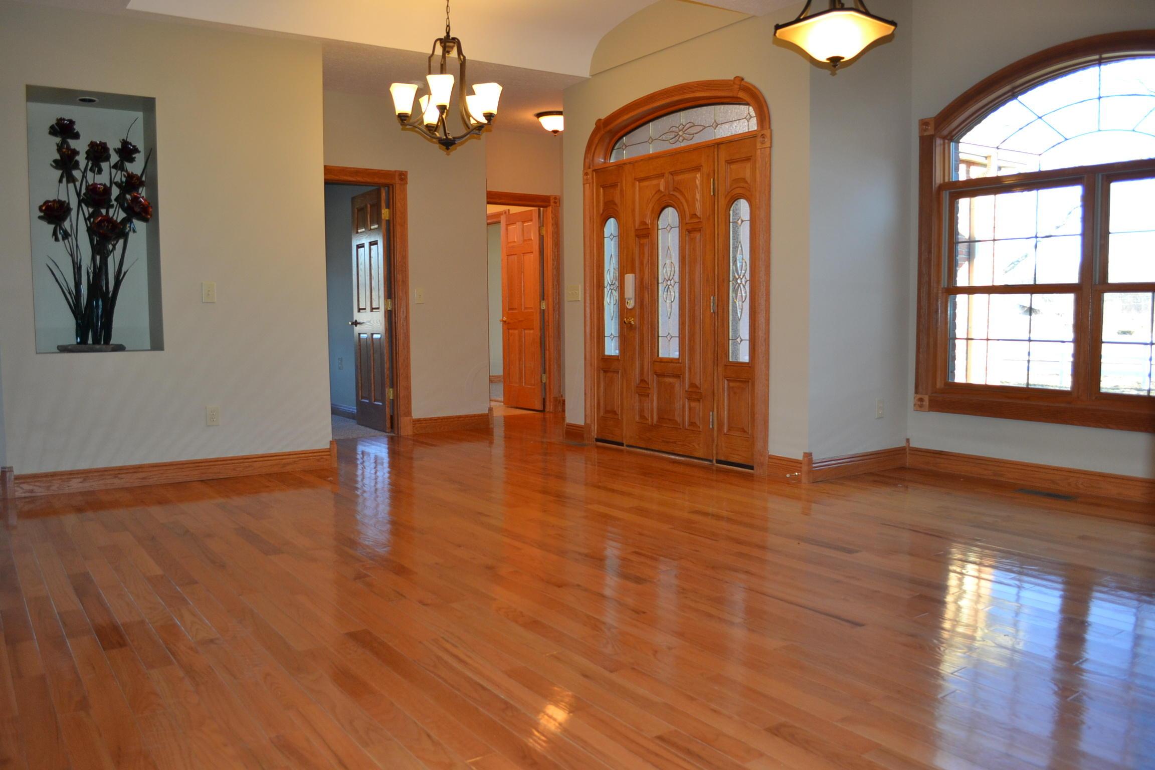 7874 South Bloomfield Royalton Road, Unit R Ashville, OH 43103 - Photo 3 of 25