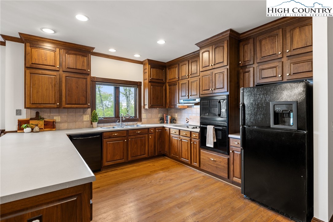 577 Oak Ridge Drive Boone, NC 28607 - Photo 18 of 33