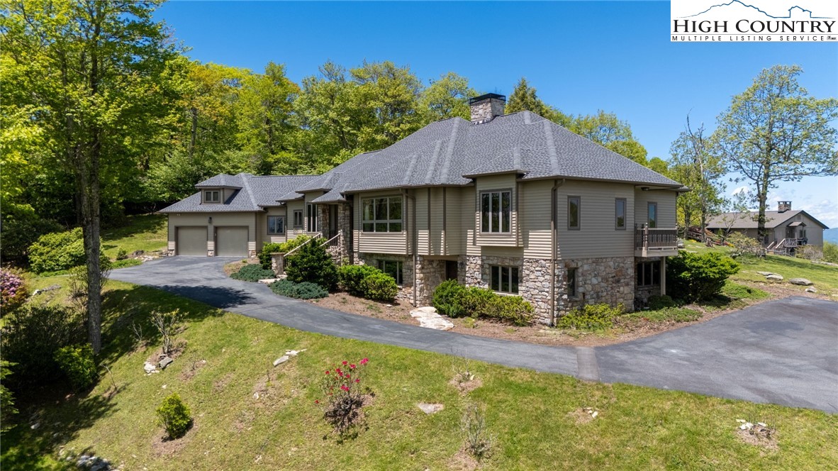 577 Oak Ridge Drive Boone, NC 28607 - Photo 5 of 33