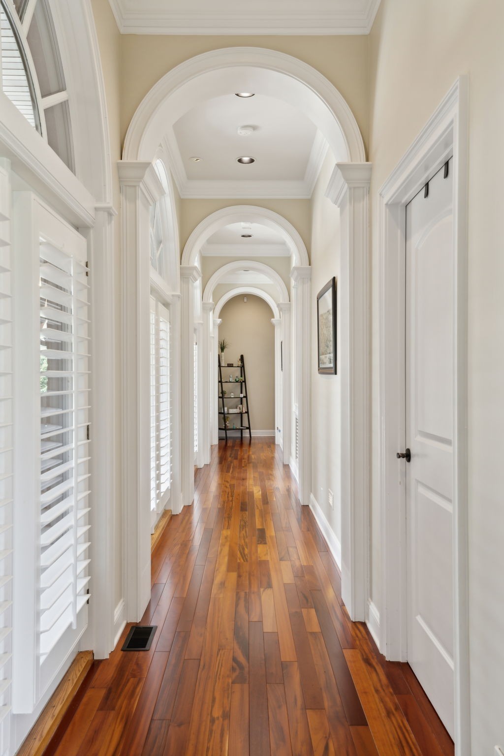 2526 Bearden Road Clarksville, TN 37043 - Photo 17 of 69 a view of a hallway with wooden floor