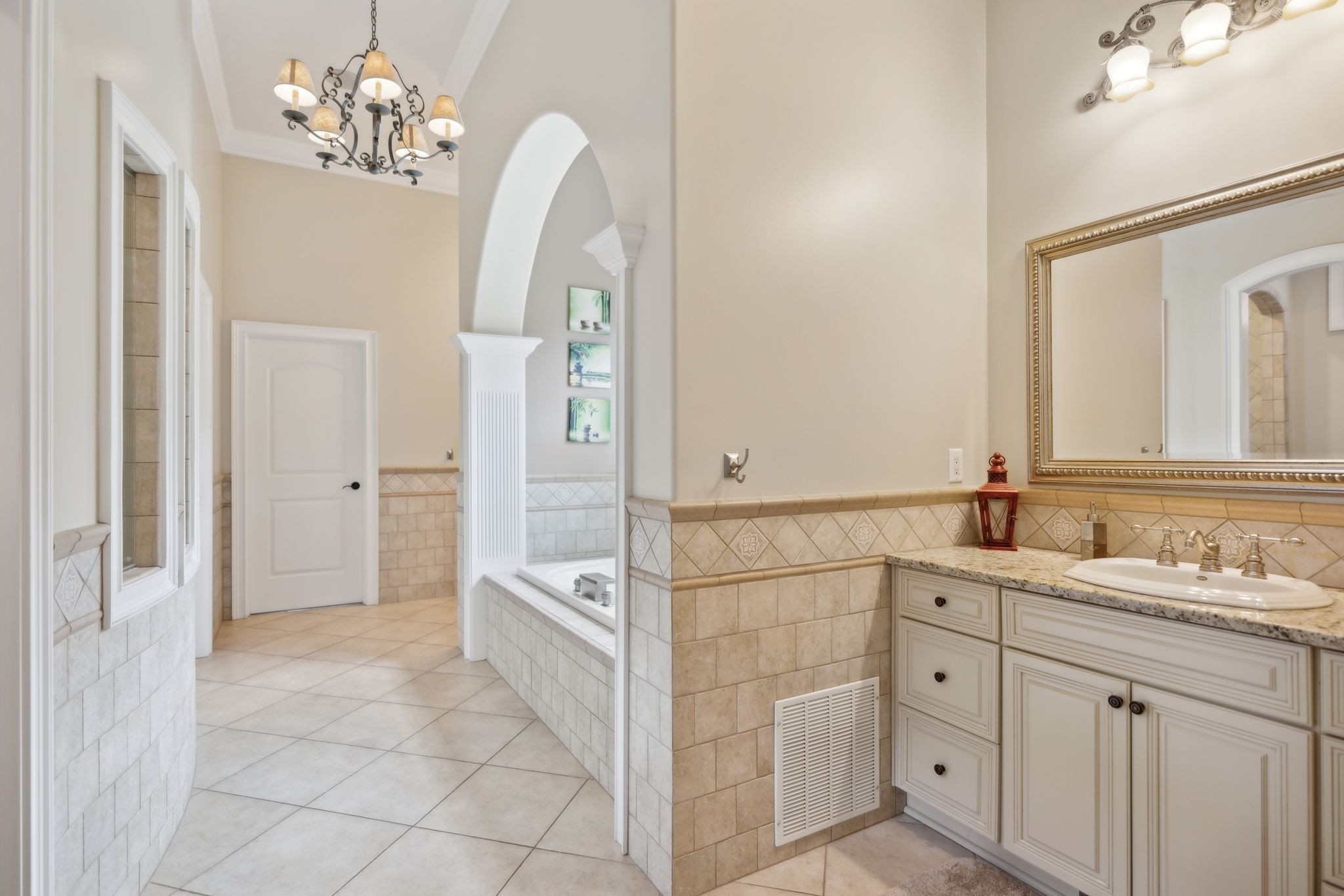 2526 Bearden Road Clarksville, TN 37043 - Photo 20 of 69 a spacious bathroom with a double vanity sink shower and a mirror