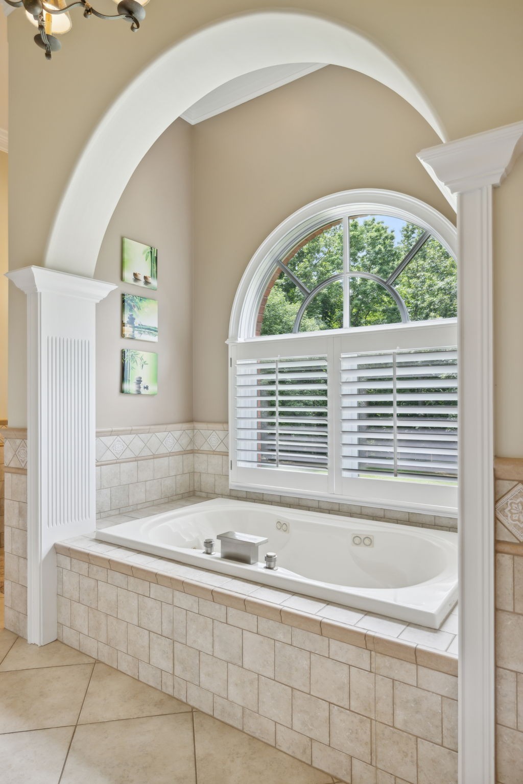 2526 Bearden Road Clarksville, TN 37043 - Photo 21 of 69 a bathroom with a bathtub and a shower