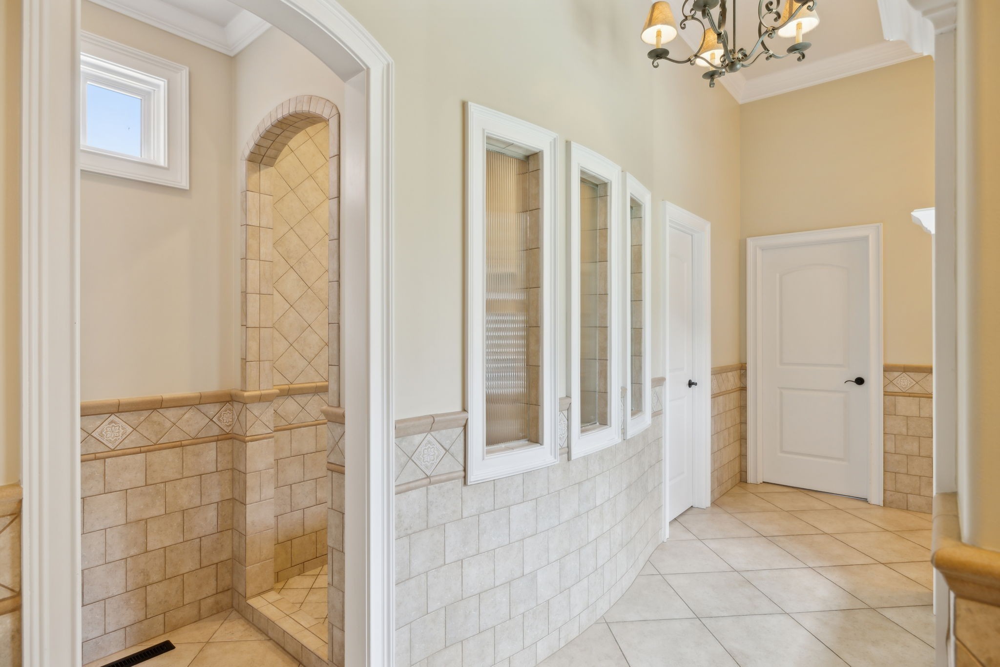 2526 Bearden Road Clarksville, TN 37043 - Photo 22 of 69 a view of a bathroom with a shower