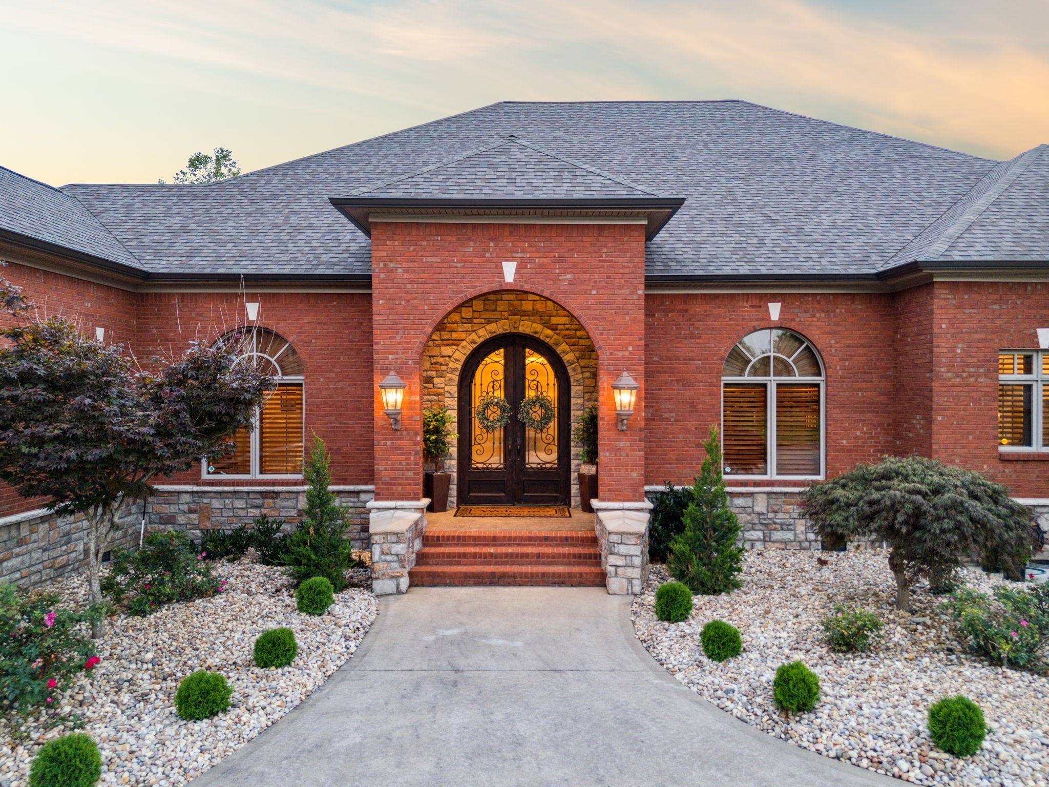2526 Bearden Road Clarksville, TN 37043 - Photo 63 of 69 a front view of a house with plants