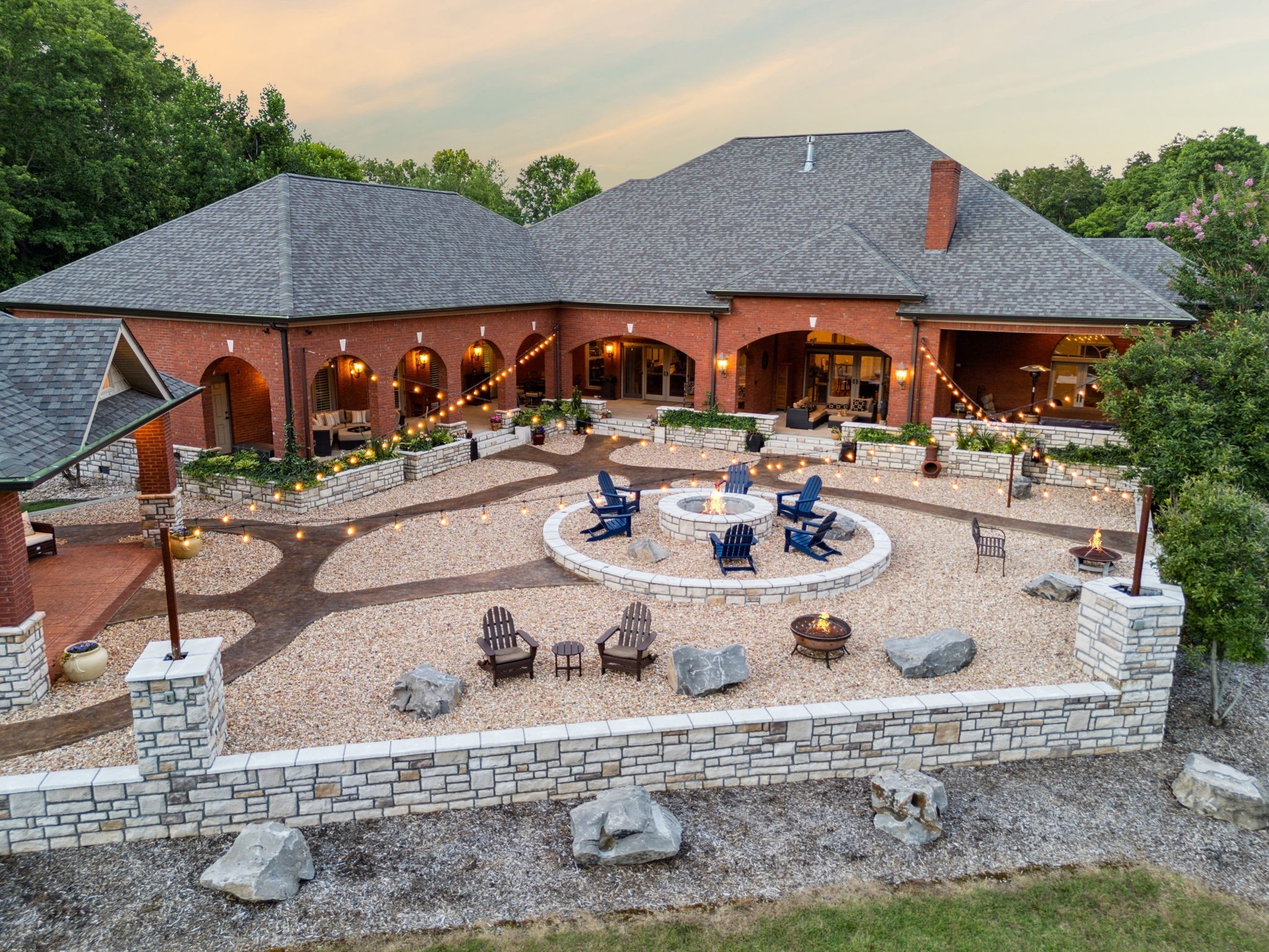 2526 Bearden Road Clarksville, TN 37043 - Photo 64 of 69 a backyard of a house with table and chairs