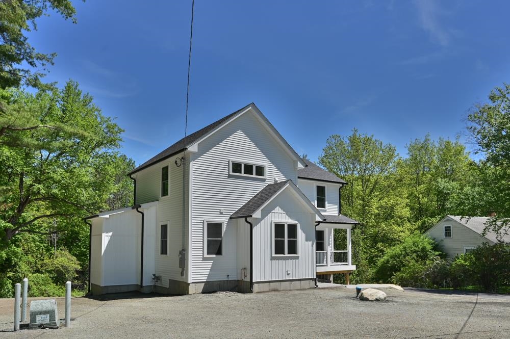 113 South Road Kensington, NH 03833 - Photo 32 of 35