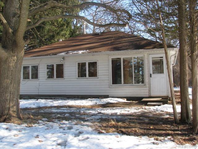 766 East Wardlow Road Highland, MI 48356 - Photo 9 of 10 IMG_4532.jpg