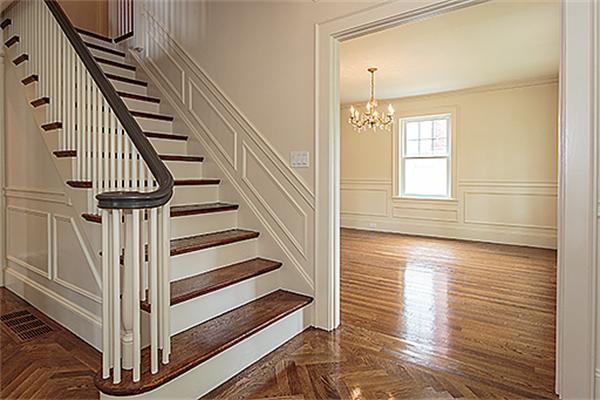 175 Lovell Road Watertown, MA 02472 - Photo 3 of 26