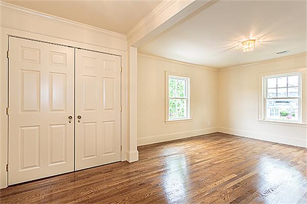 175 Lovell Road Watertown, MA 02472 - Photo 7 of 26