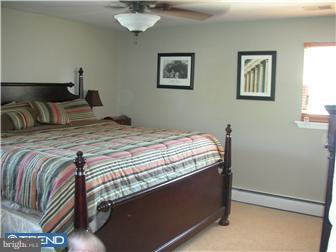 543 Winchester Road Warminster, PA 18974 - Photo 8 of 15 Bedroom - Main