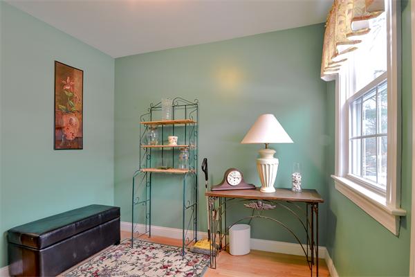32 Felch Road Natick, MA 01760 - Photo 12 of 24