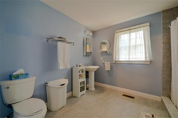 32 Felch Road Natick, MA 01760 - Photo 10 of 24
