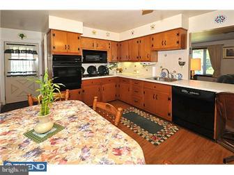 8048 Jenkintown Road Cheltenham, PA 19012 - Photo 4 of 12