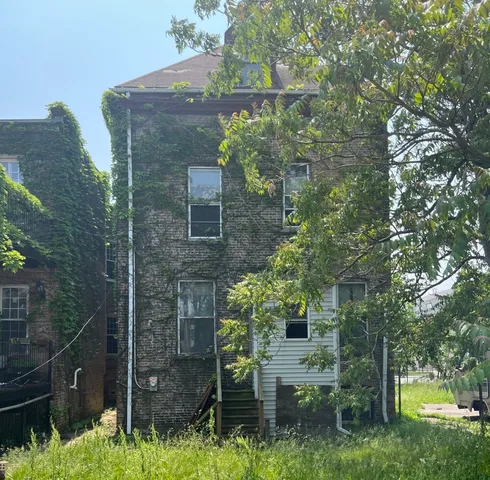 $500,000 | 3328 West Warren Boulevard, Chicago, IL 60624