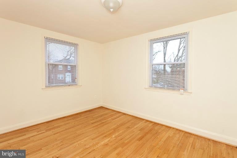 4937 West Hills Road Baltimore, MD 21229 - Photo 18 of 30 Interior (General)