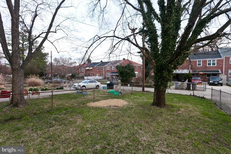 4937 West Hills Road Baltimore, MD 21229 - Photo 22 of 30 Exterior (General)