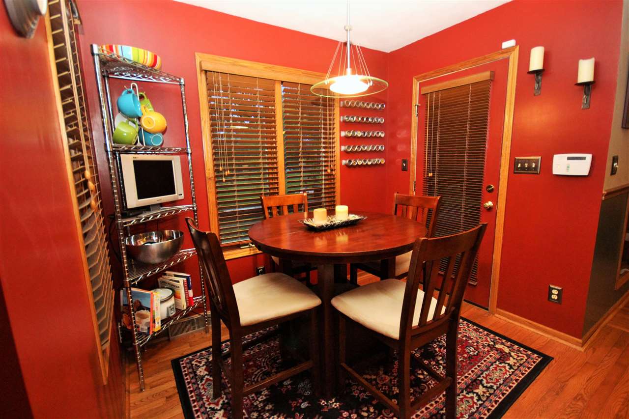 8110 Kelley Road Winnebago, IL 61088 - Photo 10 of 24 Gallery Image 10