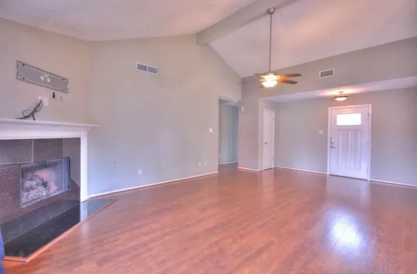 $2,100 | 3039 Becket Street, Pearland, TX 77584