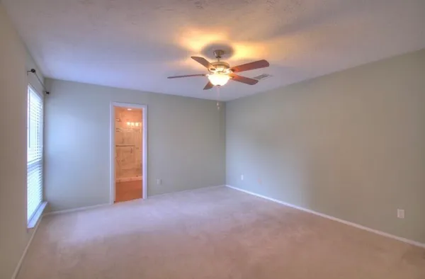 $2,100 | 3039 Becket Street, Pearland, TX 77584