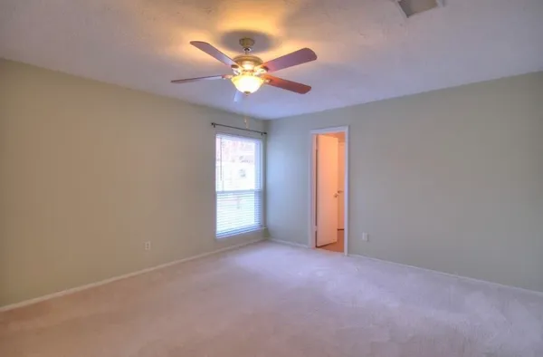 $2,100 | 3039 Becket Street, Pearland, TX 77584