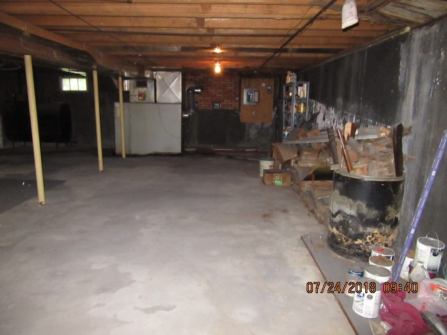 62 Hillcroft Road Manchester, NH 03104 - Photo 11 of 14 Gallery Image 11