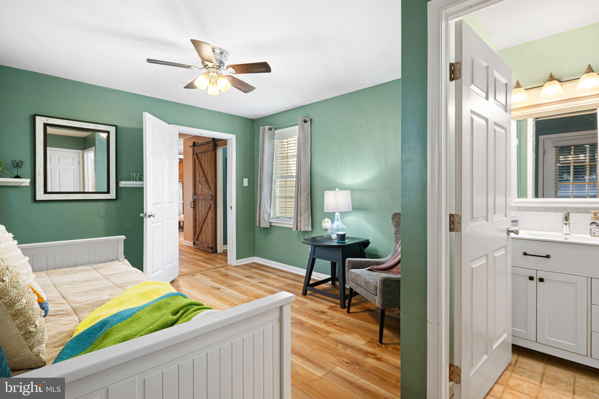 426 Avondale Avenue Haddonfield, NJ 08033 - Photo 20 of 40 a living room with furniture and a table