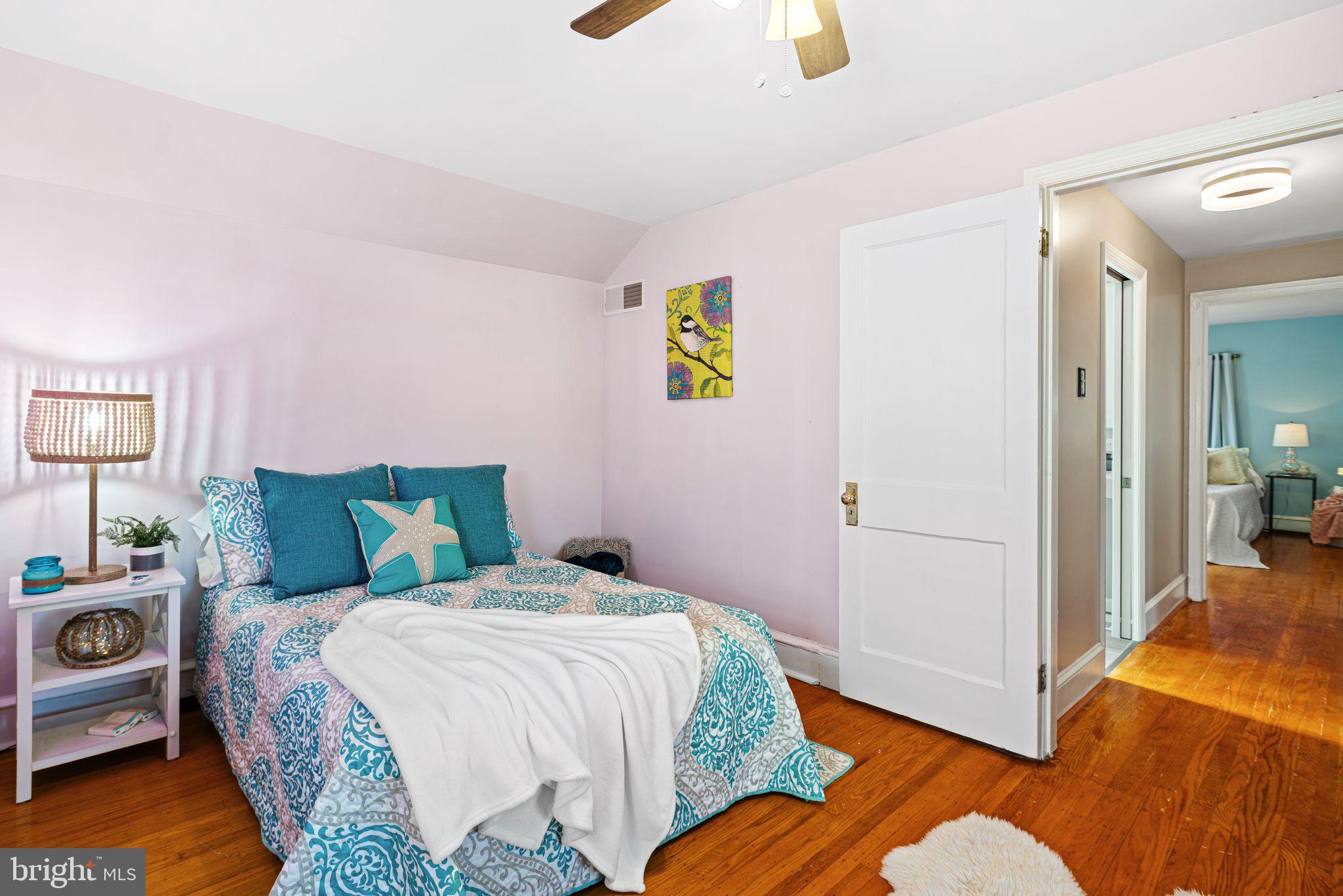 426 Avondale Avenue Haddonfield, NJ 08033 - Photo 32 of 40 a bed room with a bed and a lamp