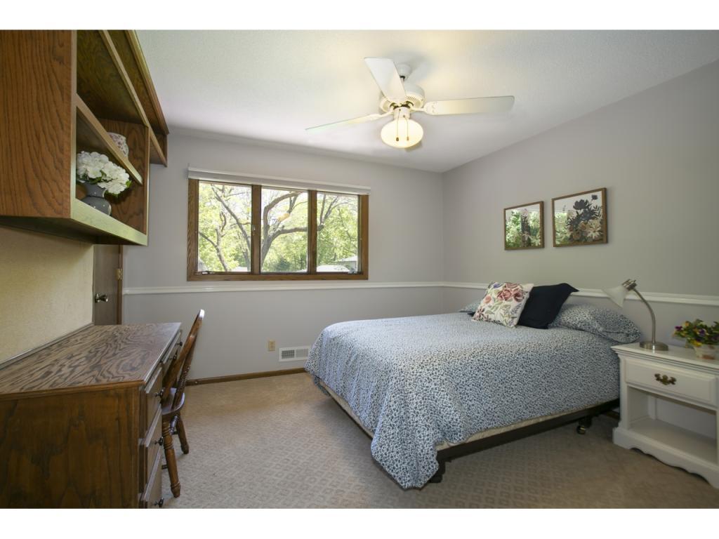 9480 Risewood Circle Eden Prairie, MN 55347 - Photo 20 of 35 Gallery Image 20