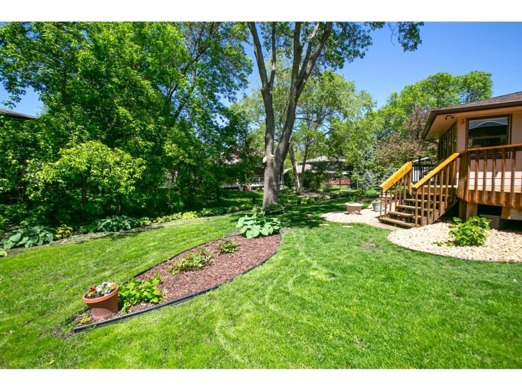 9480 Risewood Circle Eden Prairie, MN 55347 - Photo 31 of 35 Gallery Image 31