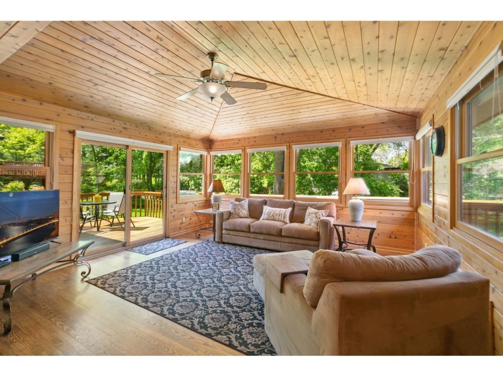 9480 Risewood Circle Eden Prairie, MN 55347 - Photo 8 of 35 Gallery Image 8