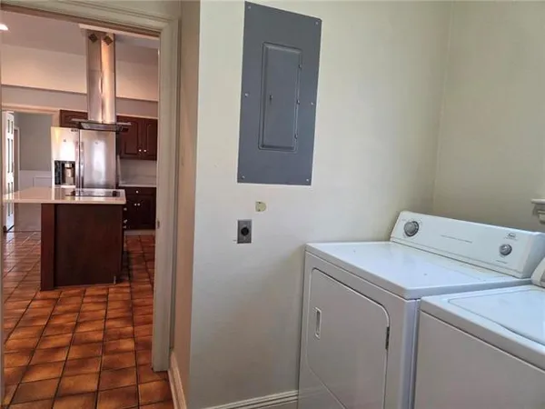 $2,950 | 1 Tara Place, Metairie, LA 70002