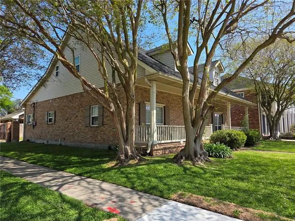 $2,950 | 1 Tara Place, Metairie, LA 70002