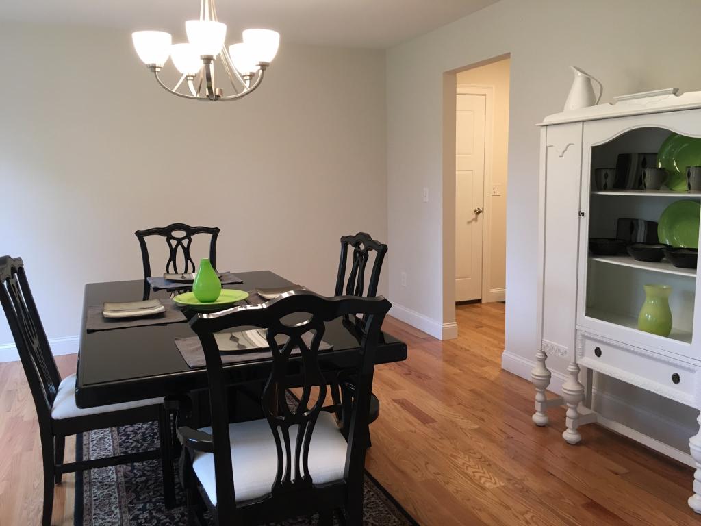 80 Old Chester Road Derry, NH 03038 - Photo 11 of 19