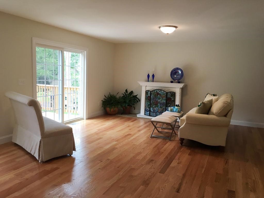 80 Old Chester Road Derry, NH 03038 - Photo 16 of 19