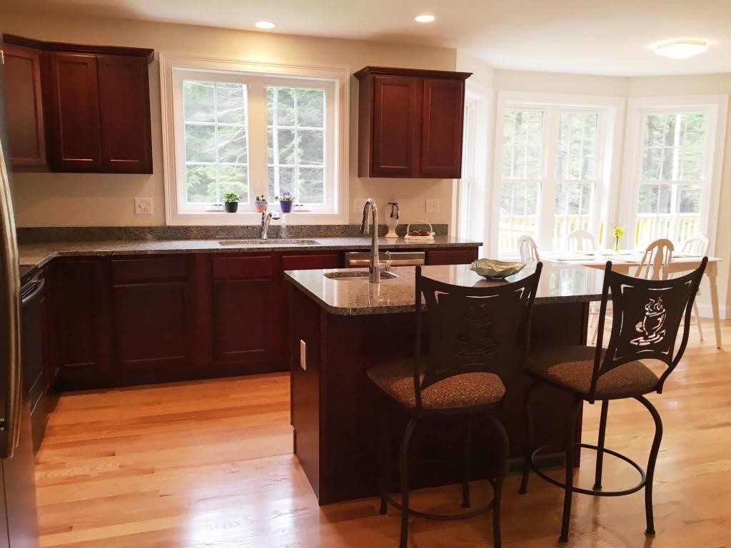80 Old Chester Road Derry, NH 03038 - Photo 5 of 19