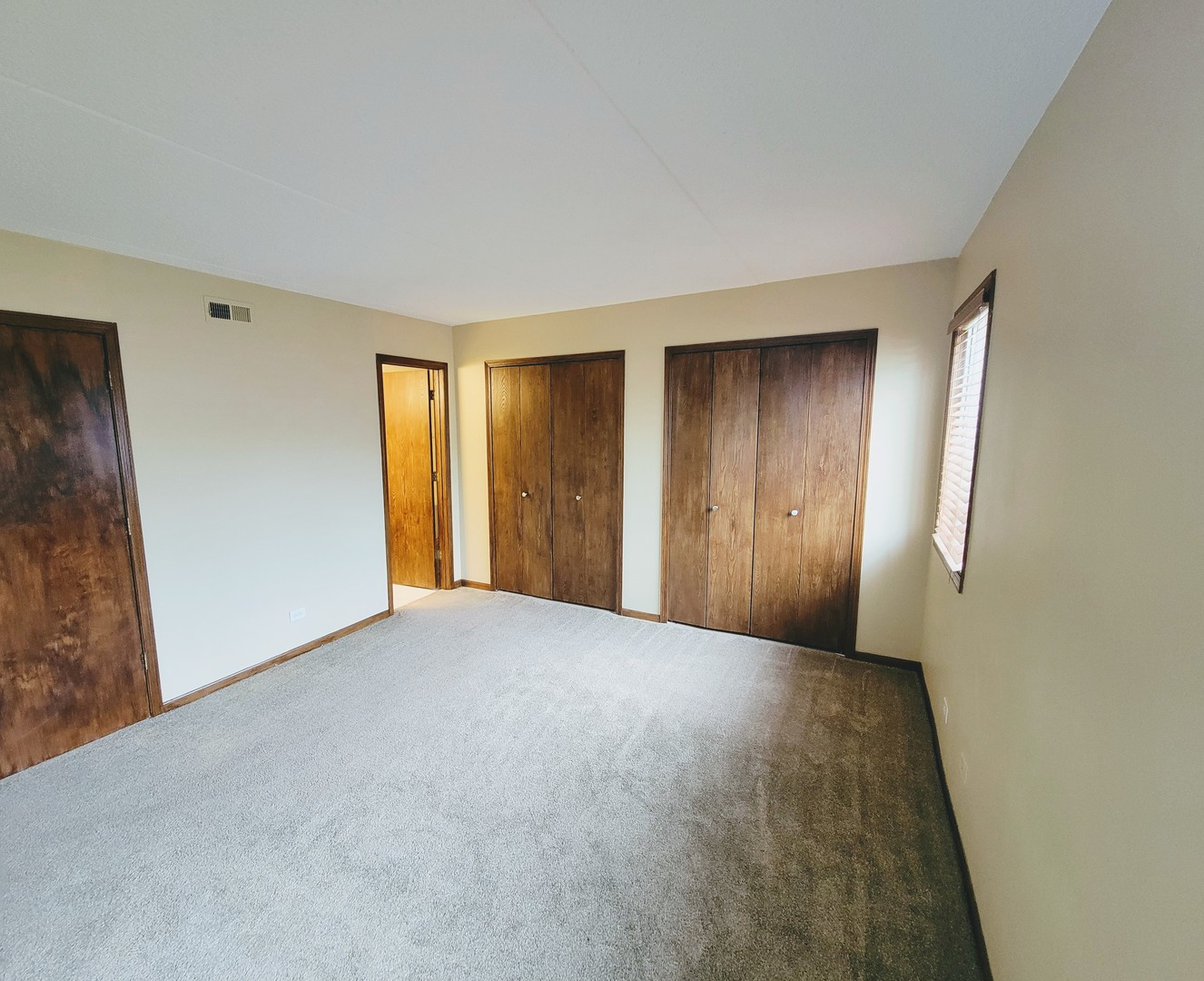 451 Valley Drive, Unit 102 Naperville, IL 60563 - Photo 18 of 23