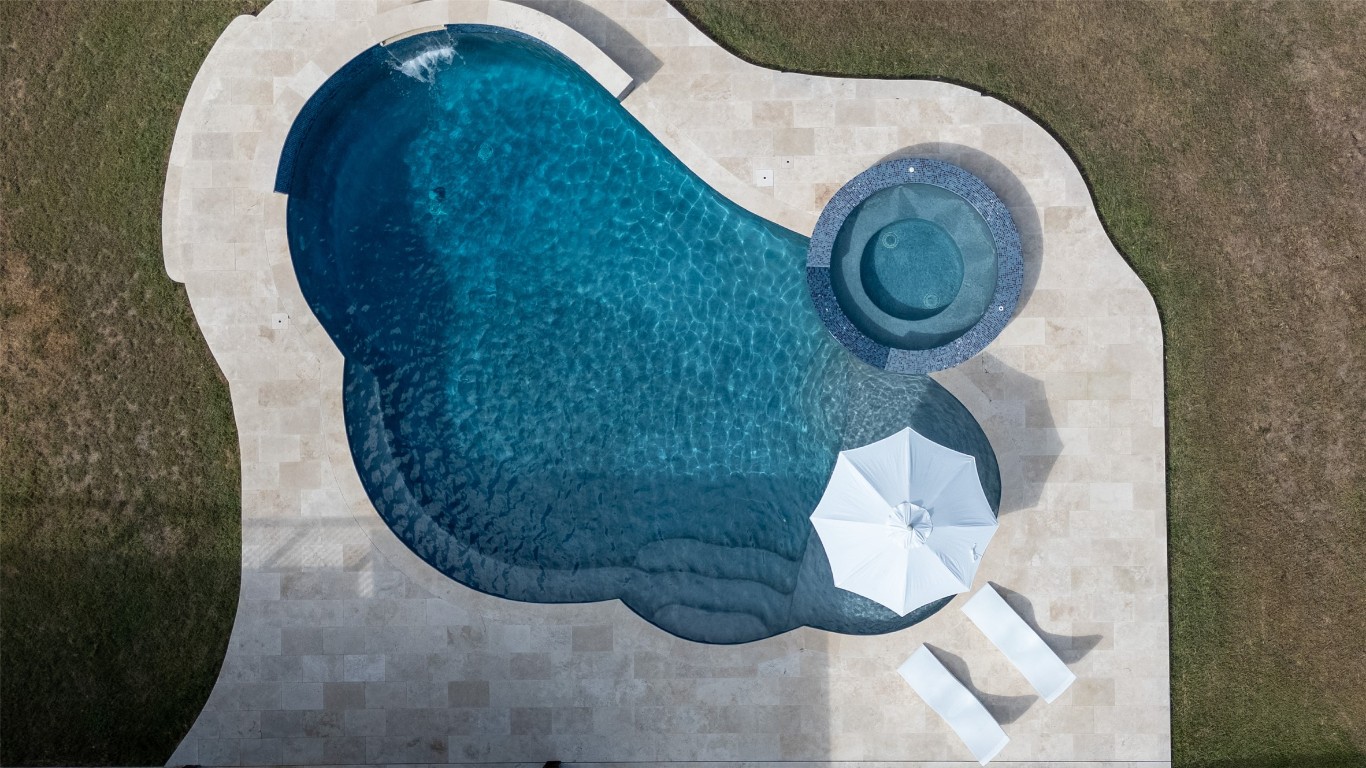 724 Chama Trace Dripping Springs, TX 78620 - Photo 2 of 40