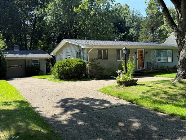$149,900 | 203 West Main Road, Conneaut, OH 44030